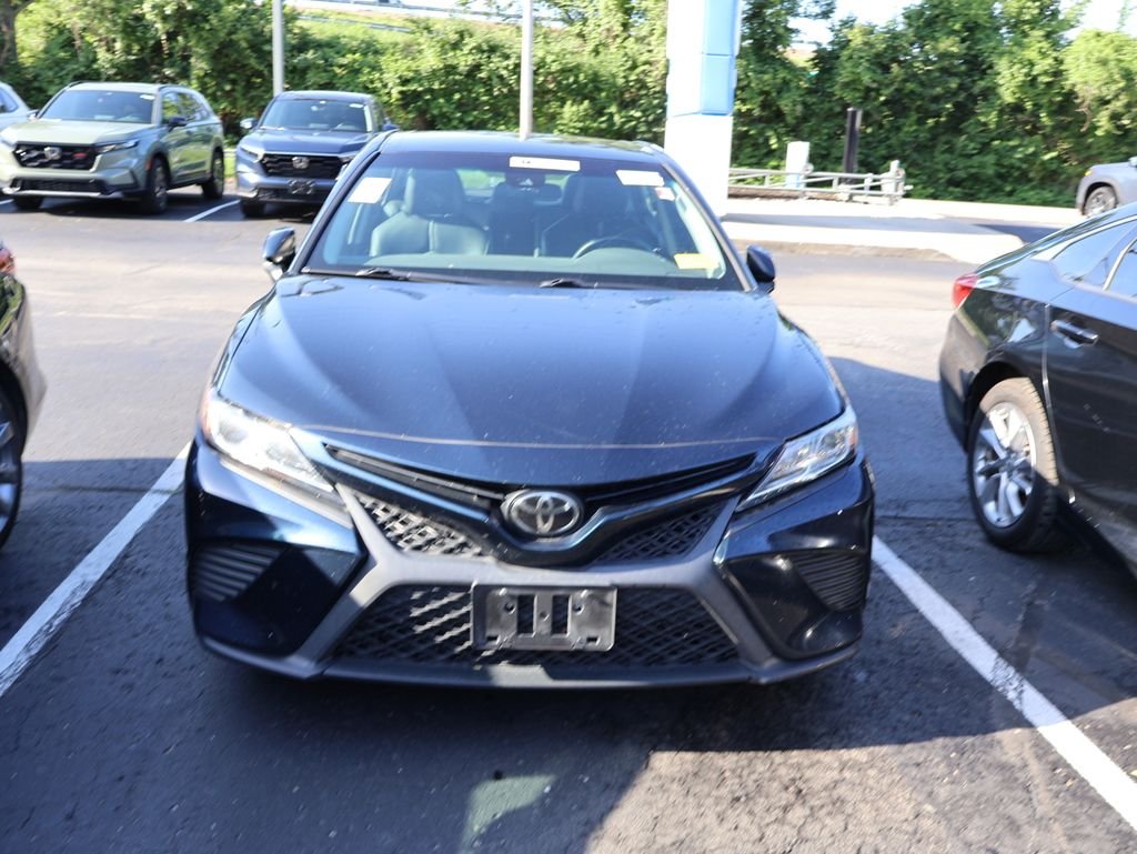 Used 2020 Blue Toyota SE image 2