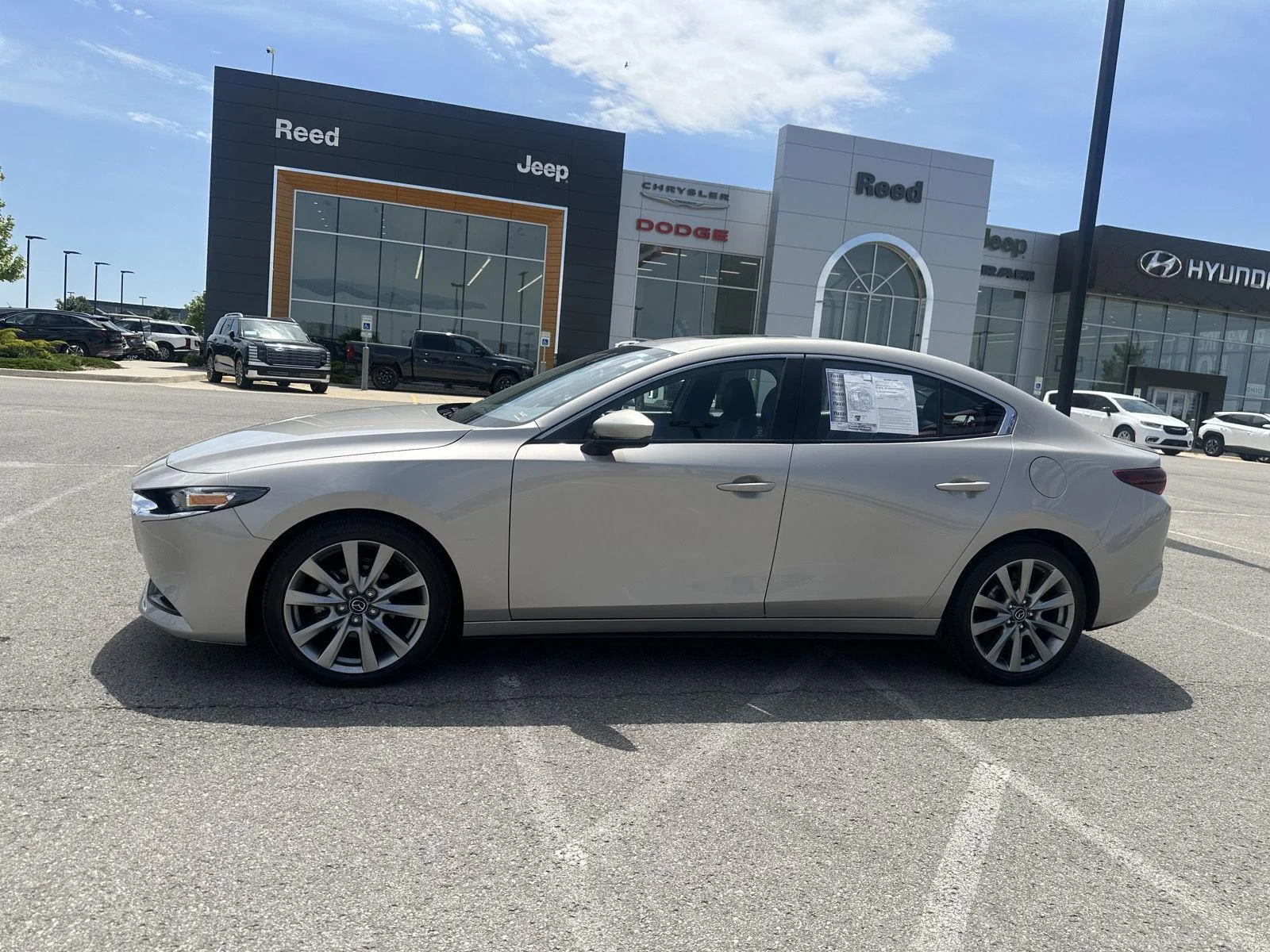 Used 2023 Mazda Mazda3 Preferred with VIN 3MZBPACM8PM365104 for sale in Kansas City