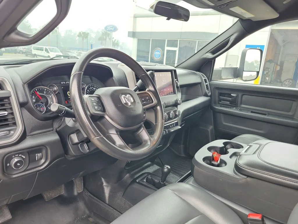 Used 2021 Silver Ram Tradesman image 13