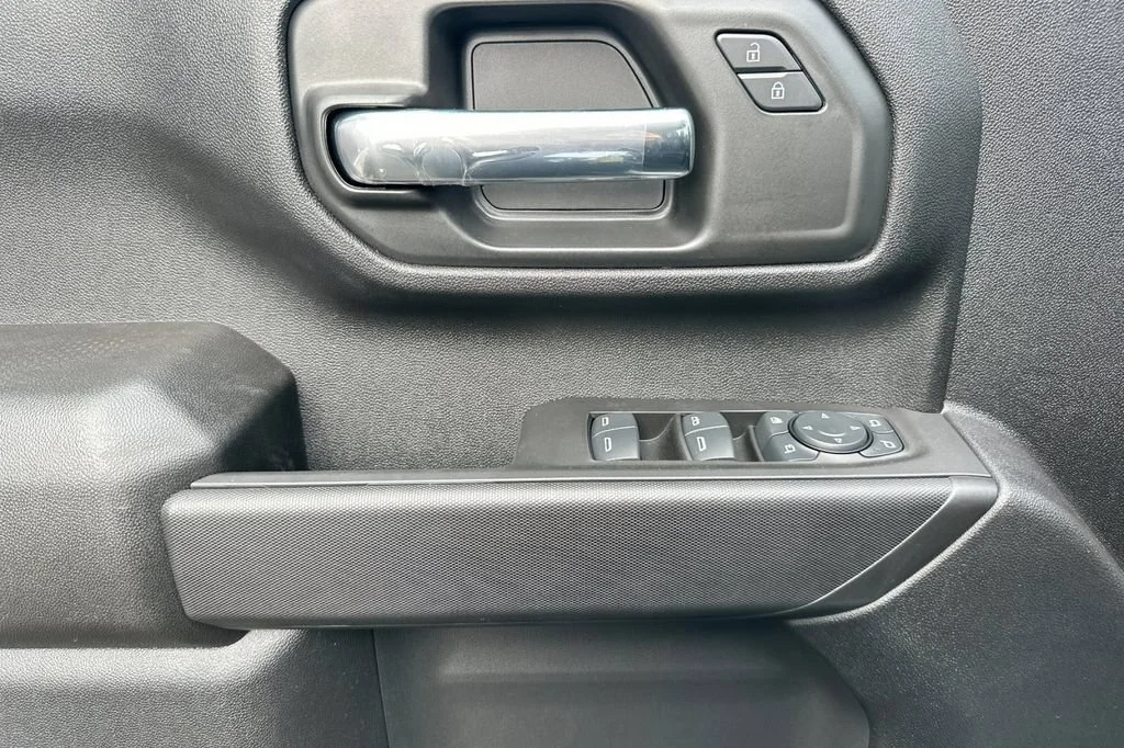 2024 GMC Sierra 3500HD Pro - Photo 8