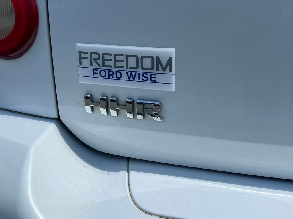 Used 2009 White Chevrolet LT image 8