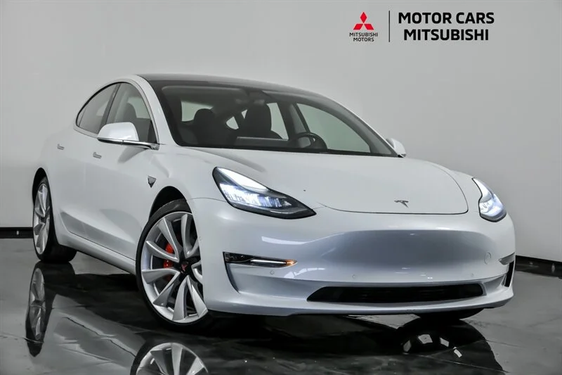2018 Tesla Model 3 Long Range Dual Motor All-Wheel Drive's photo