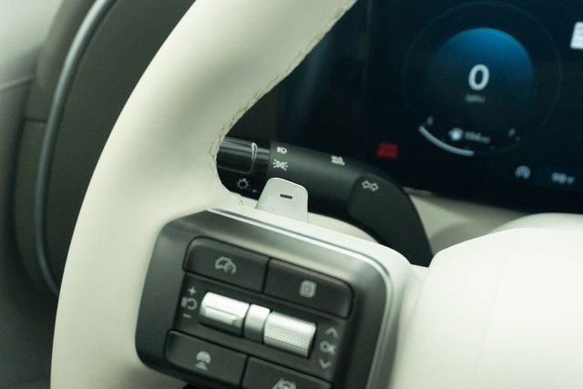 Certified Used 2026 White Hyundai SEL Convenience image 18