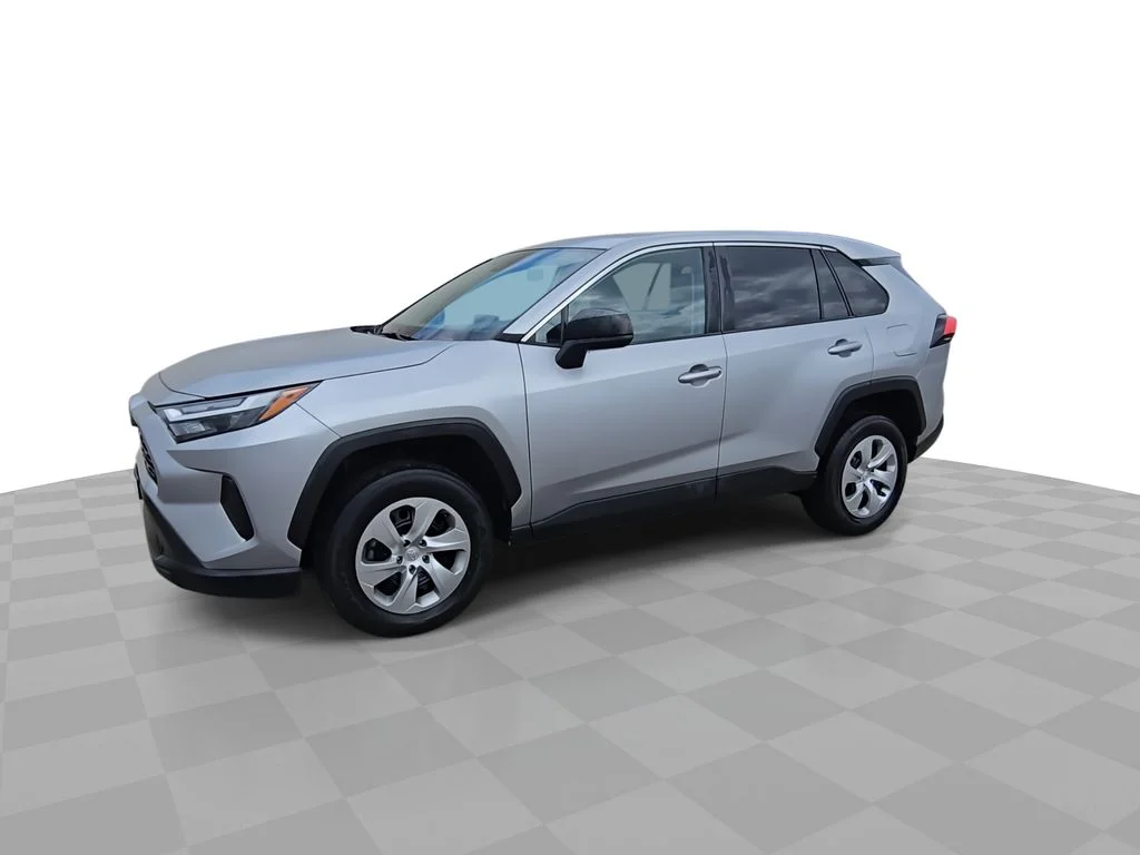 Used 2023 Silver Toyota LE image 4