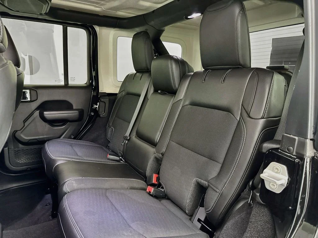 Used 2023 Black Jeep Sport image 23