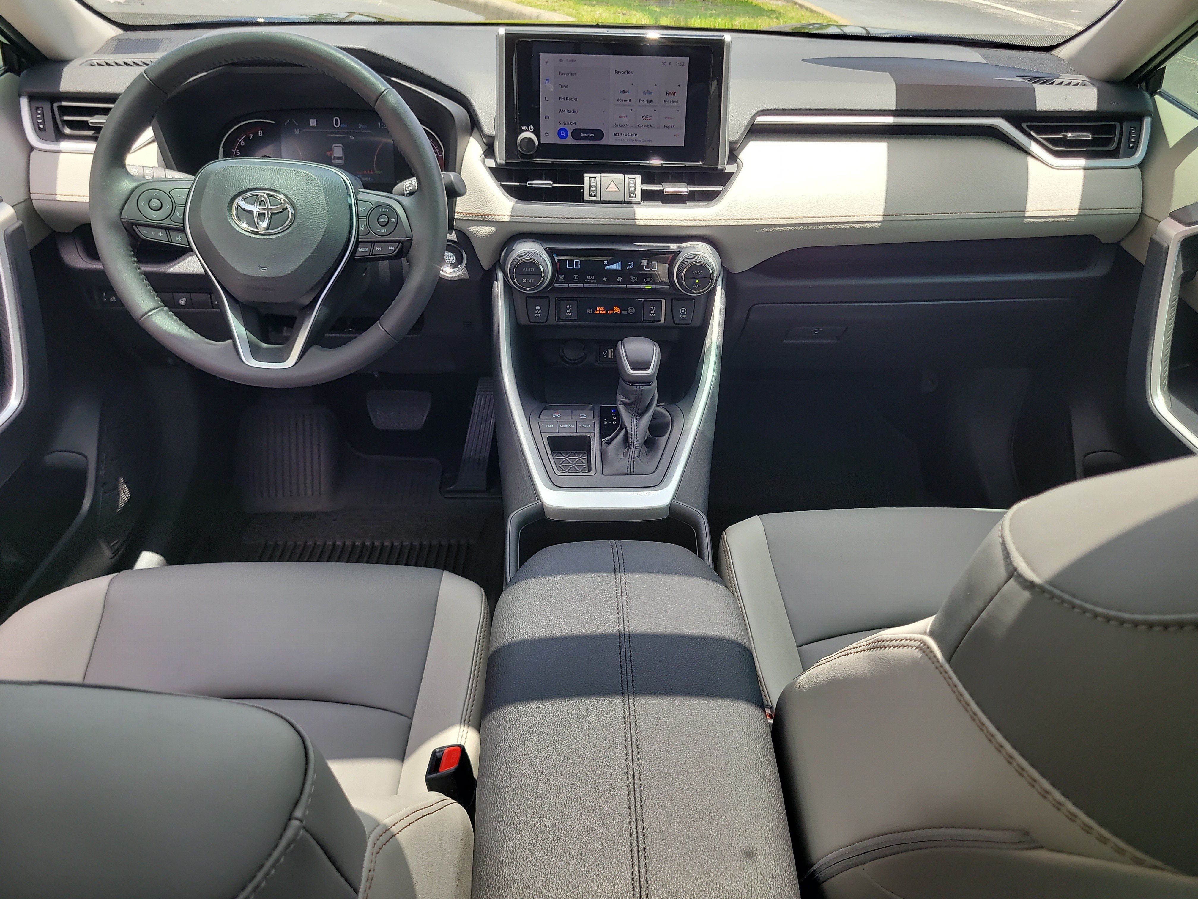 Used 2025 Blueprint Toyota XLE Premium image 15