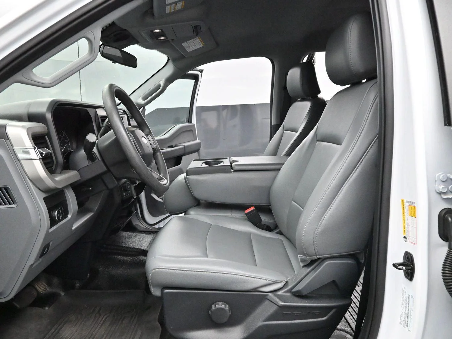 Used 2023 Oxford White Ford XL image 12