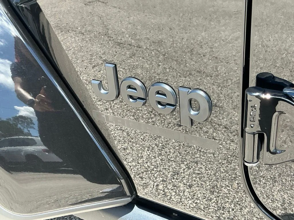 Used 2023 Black Jeep Willys image 29