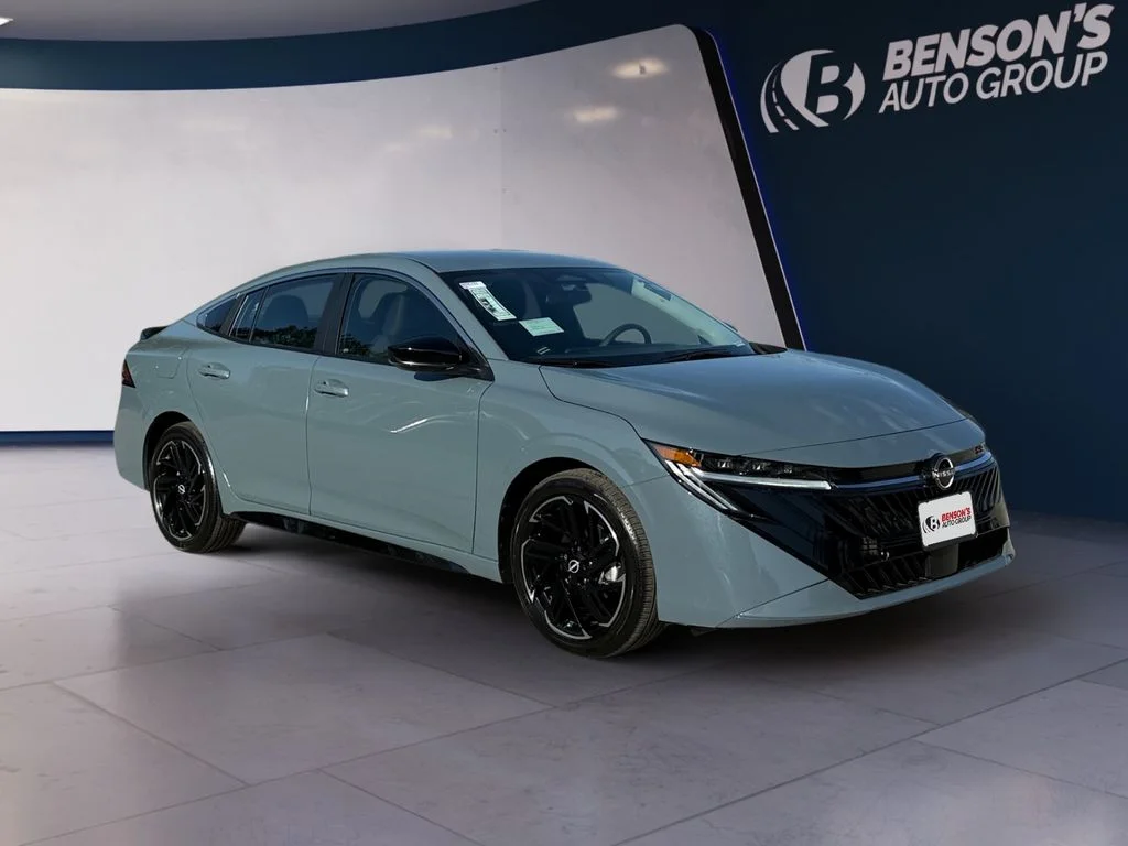New 2027 Gray Nissan SR image 7