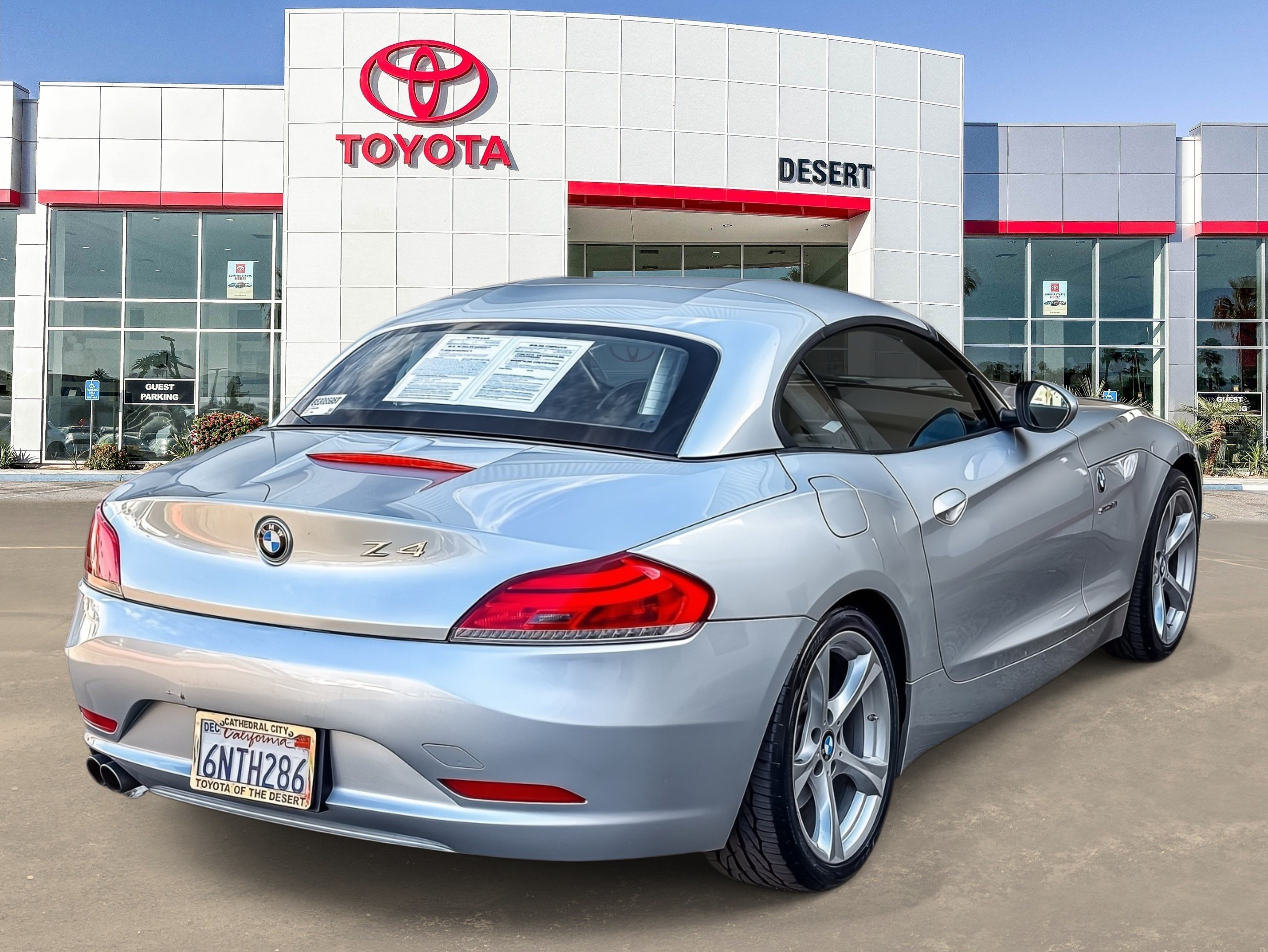 Used 2011 Titanium Silver Metallic BMW sDrive30i image 6