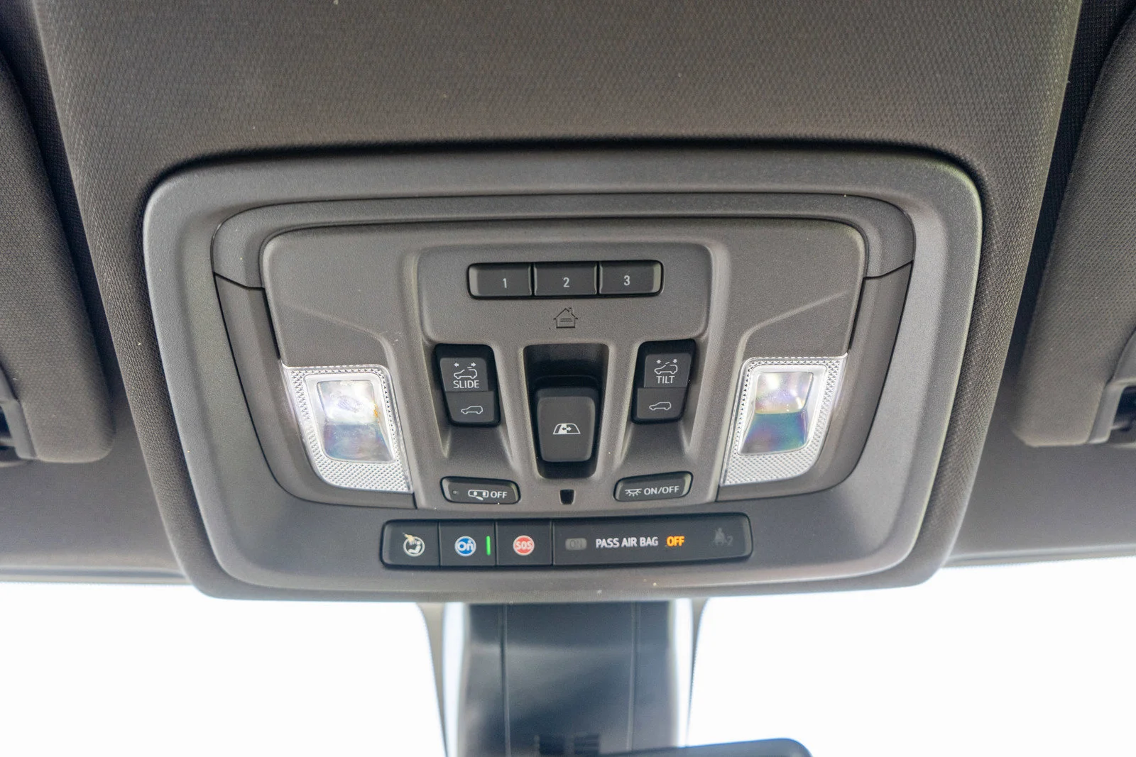 Used 2022 Satin Steel Metallic GMC Denali image 30