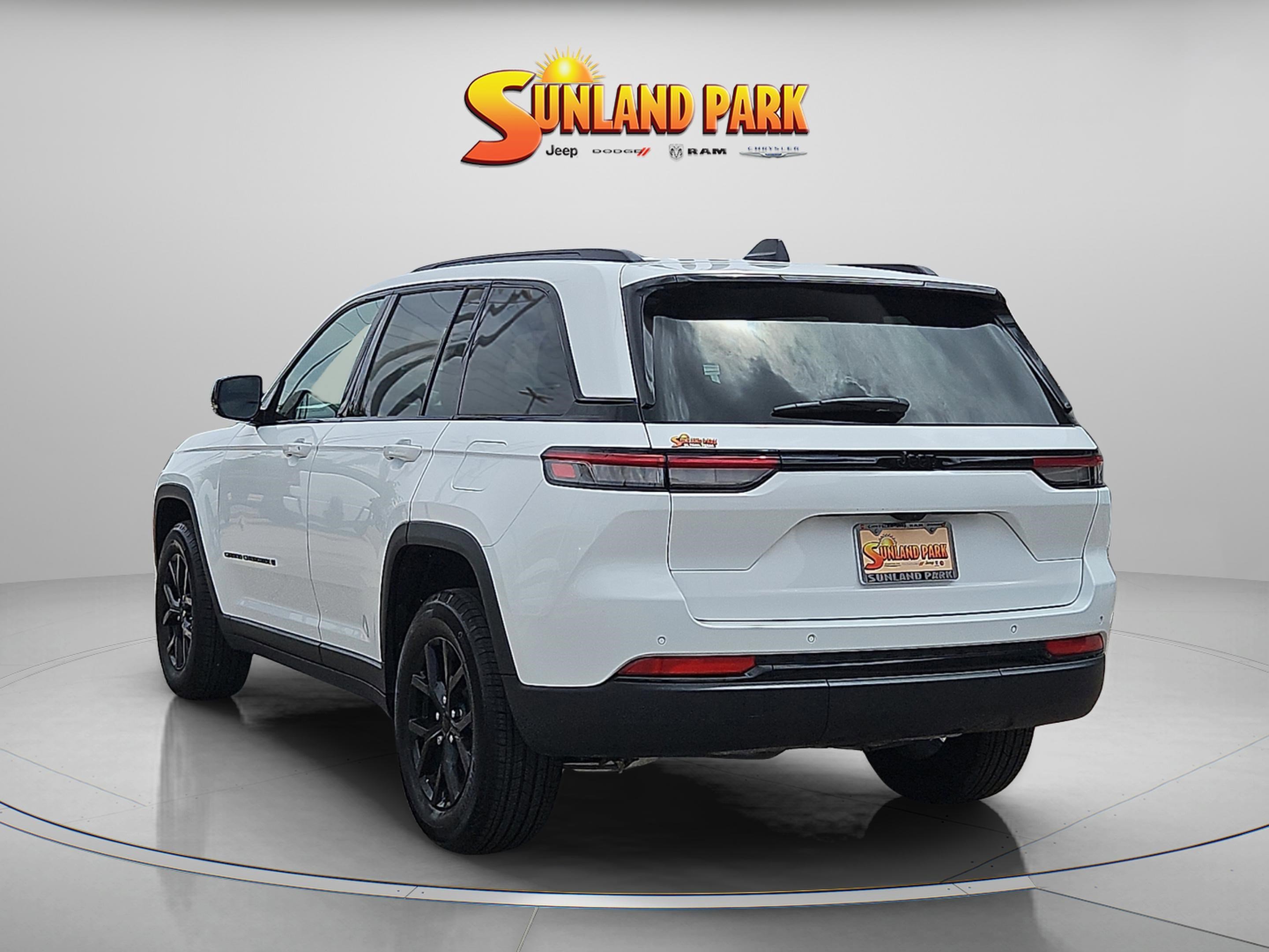 Used 2024 Bright White Clearcoat Jeep Altitude X image 4