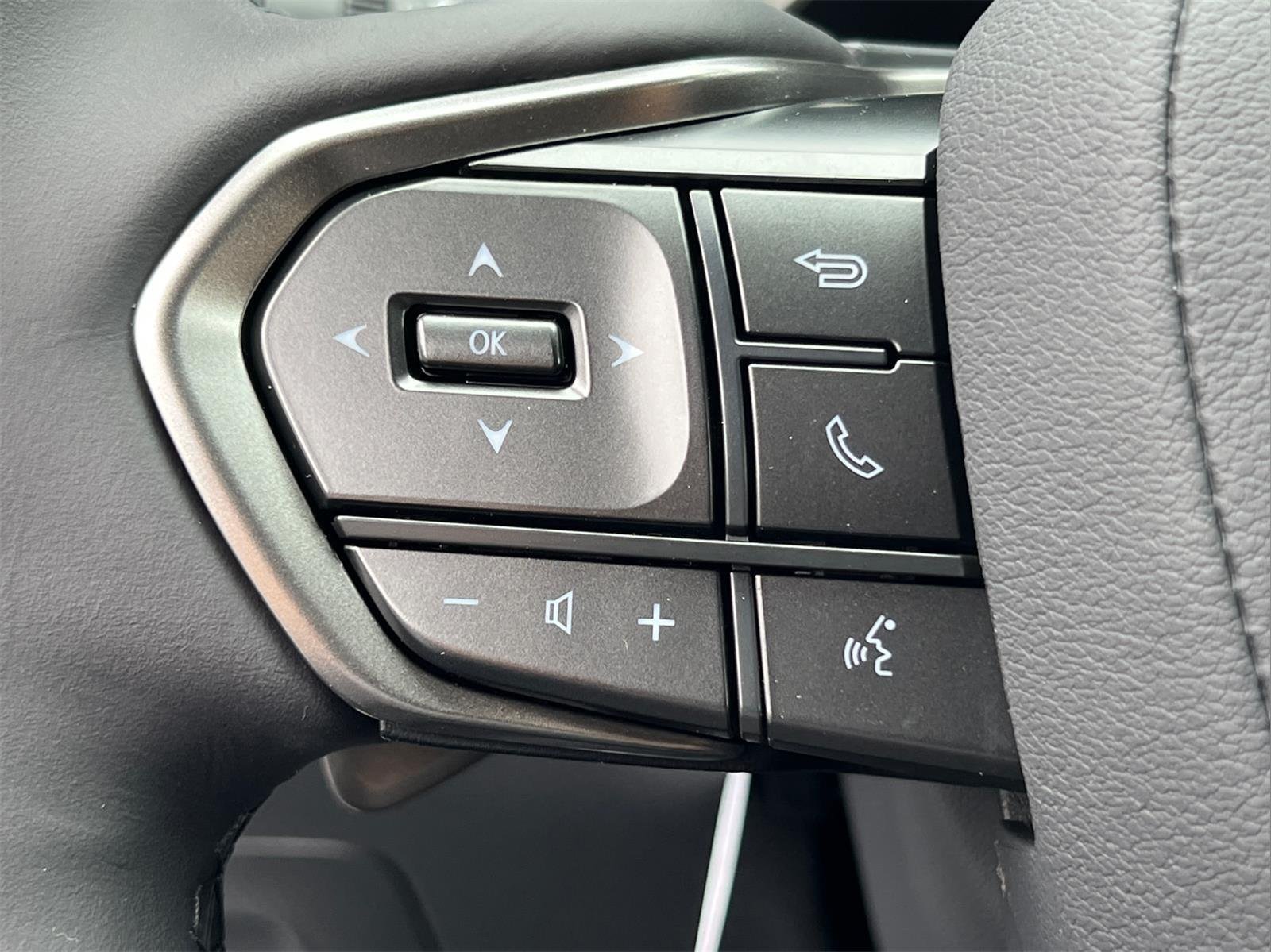New 2026 Wind Chill Pearl Lexus PREMIUM AWD image 19