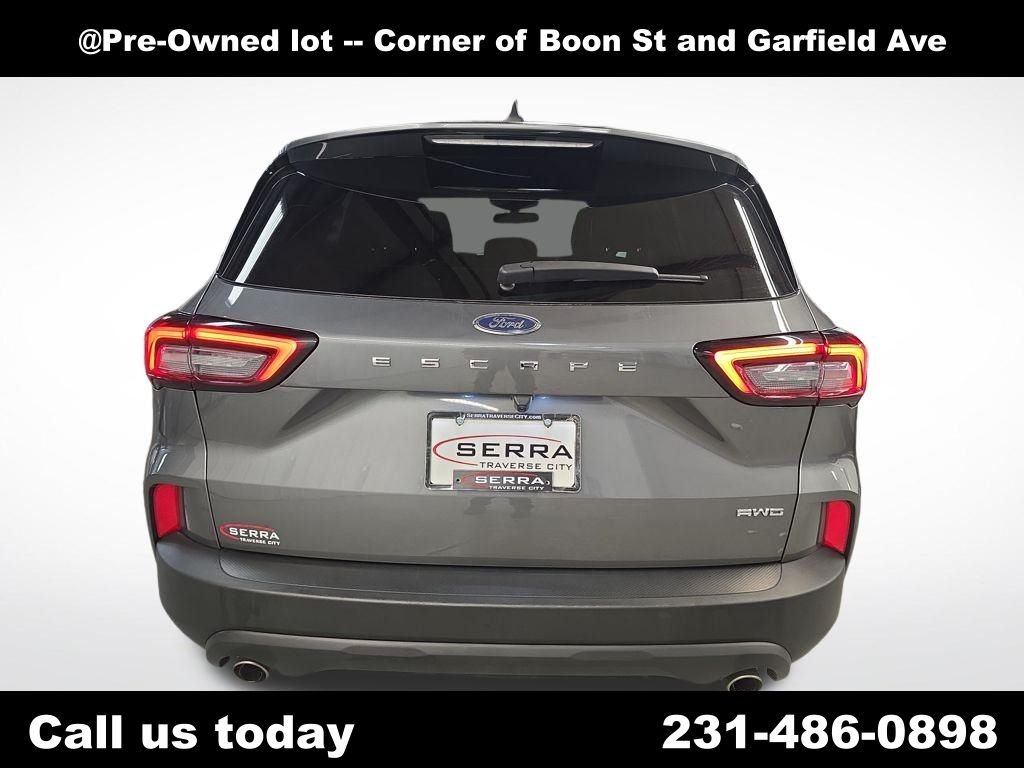 Used 2025 Gray Ford ST-Line Select image 7