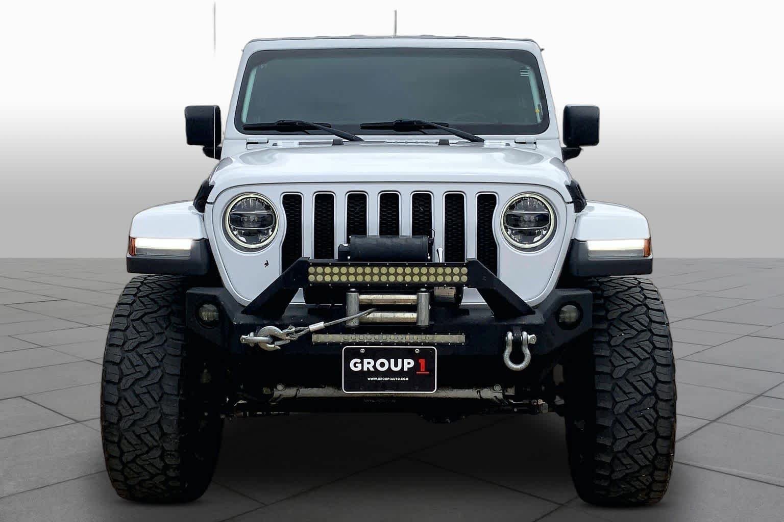 Used 2018 Bright White Clearcoat Jeep Sahara image 3