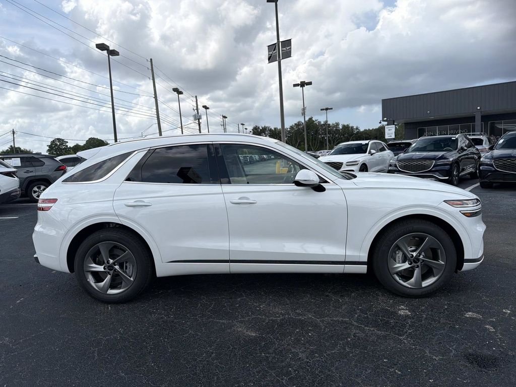 New 2026 White Genesis 2.5T Select image 2