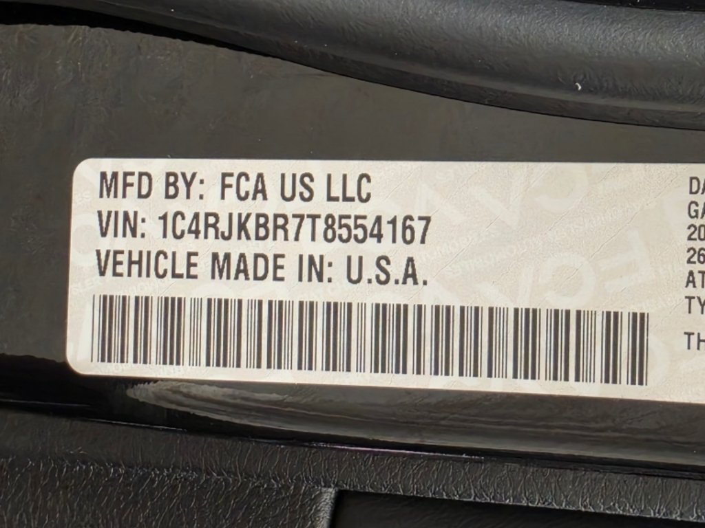 Used 2026 Diamond Black Crystal Pearl Coat Jeep Limited image 36