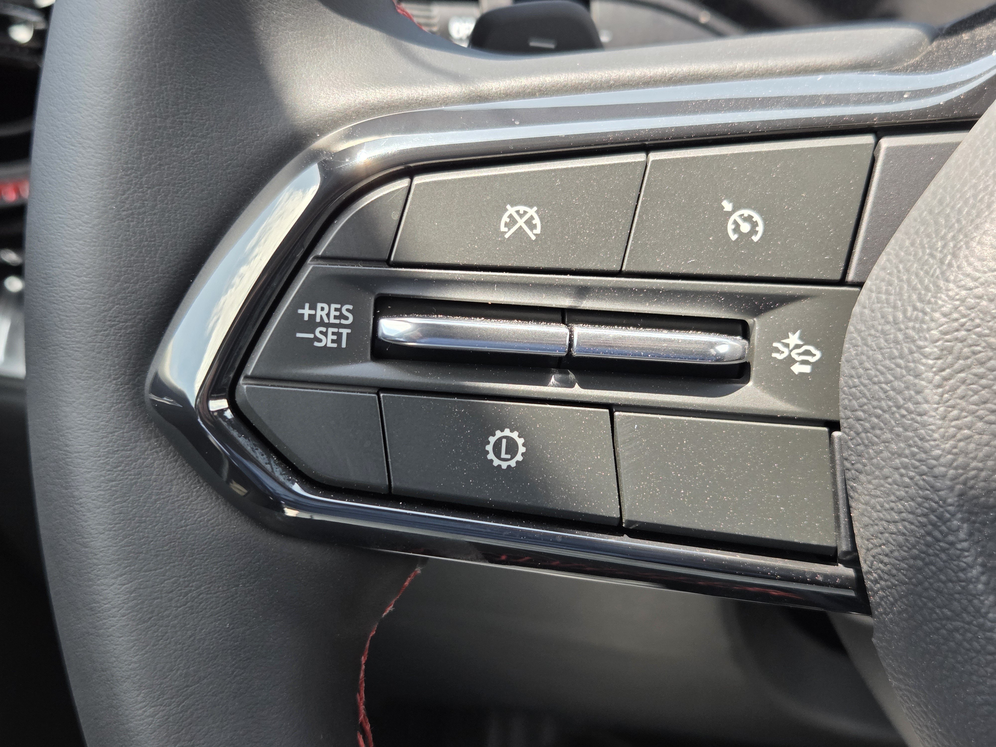New 2026 Mosaic Black Metallic Chevrolet FWD RS image 16