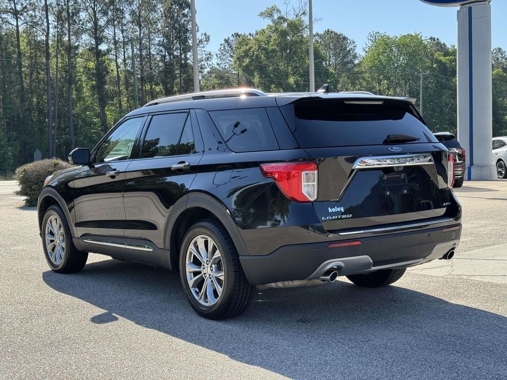 Used 2022 Black Ford Limited image 23