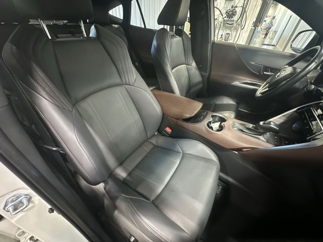 Certified Used 2022 White Toyota Limited image 32