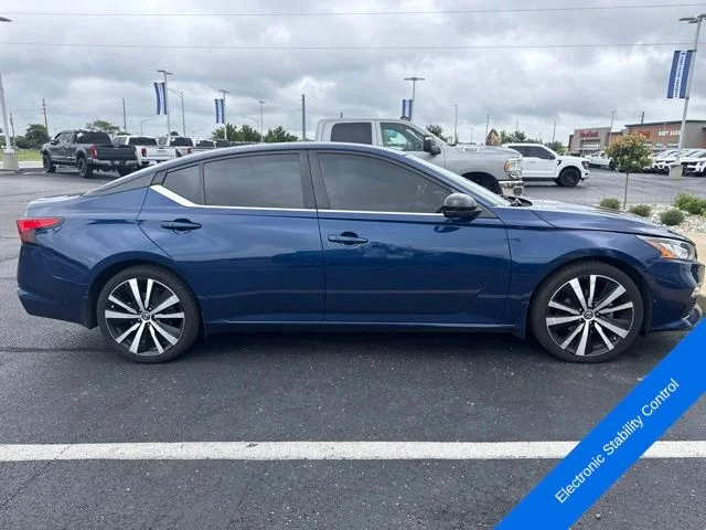 Used 2020 Deep Blue Pearl Nissan 2.5 SR image 8