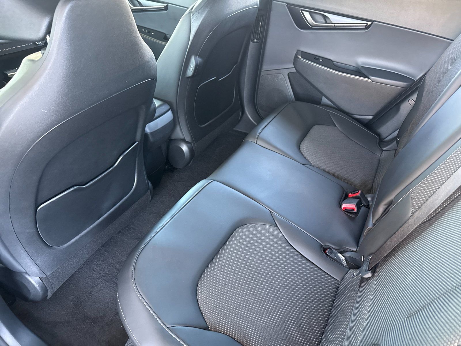 New 2026 Wolf Gray Kia LIGHT image 12
