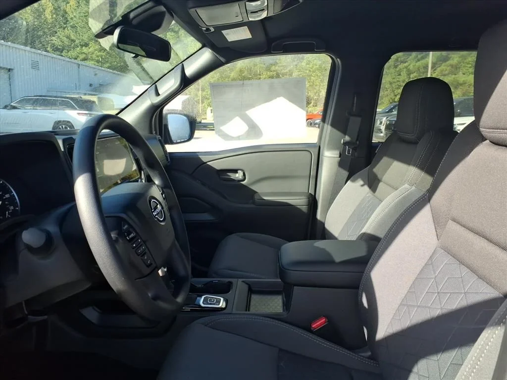 2026 Nissan Frontier SV - Photo 7
