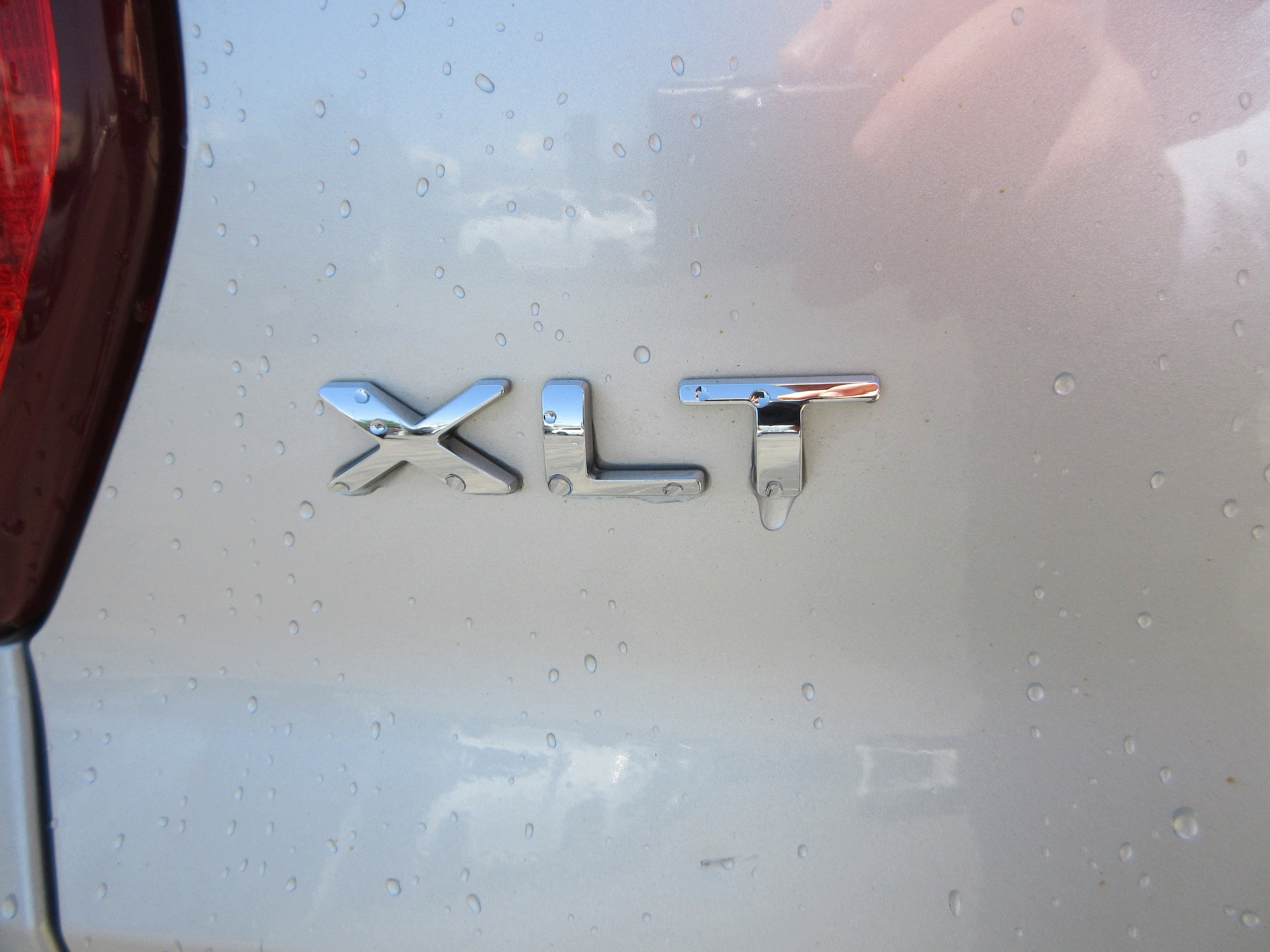 Used 2017 Ingot Silver Metallic Ford XLT image 8