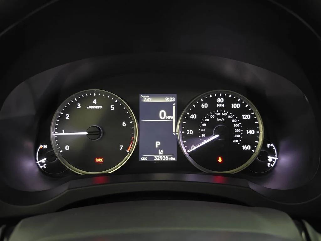 Used 2022 Silver Lexus 300 image 18