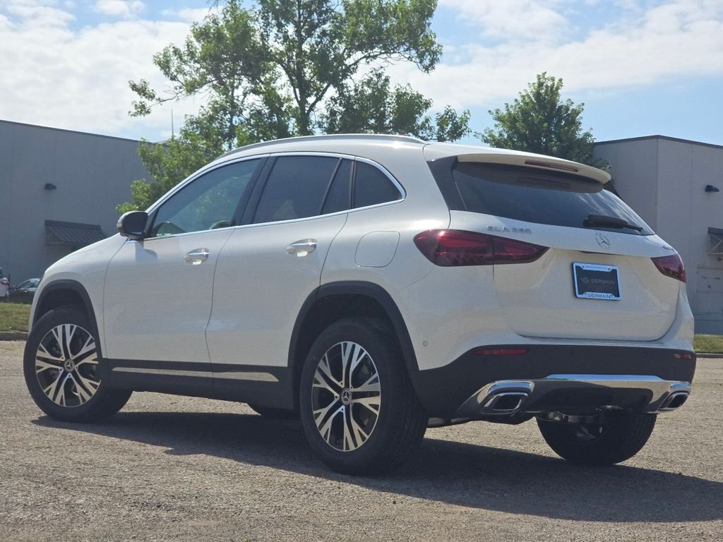 New 2026 Polar White Mercedes-Benz GLA 250 image 12