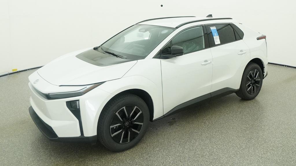New 2026 Wind Chill Pearl Toyota XLE image 29