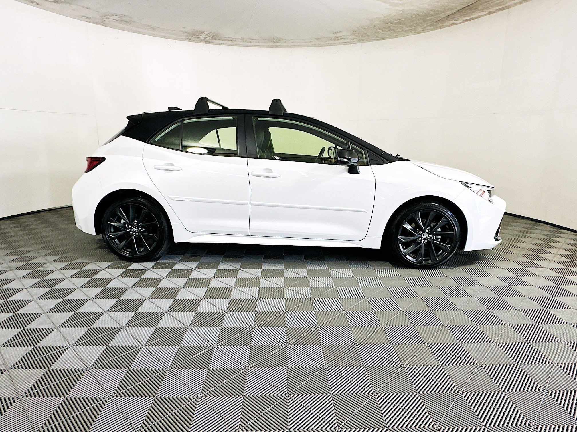 2023 Toyota Corolla thumbnail 4