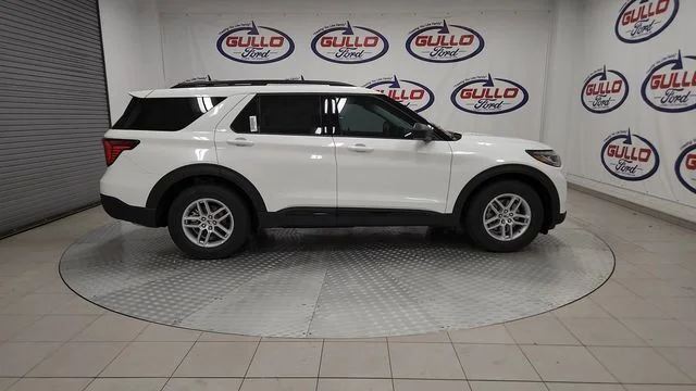 New 2026 Star White Metallic Tri-Coat Ford Active image 11