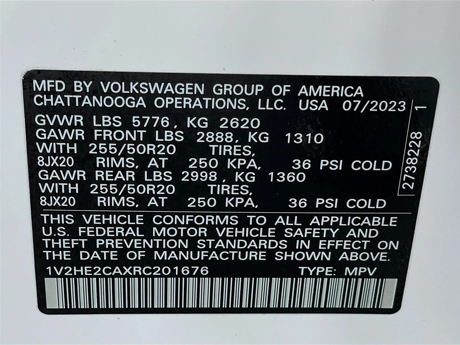 Used 2024 Pure White Volkswagen 2.0T SE w/Technology image 35