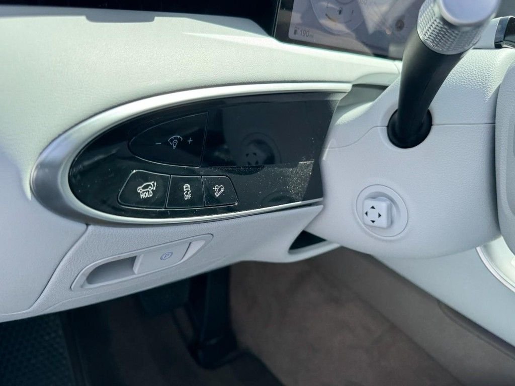 2026 GENESIS GV70 Advanced - Photo 17