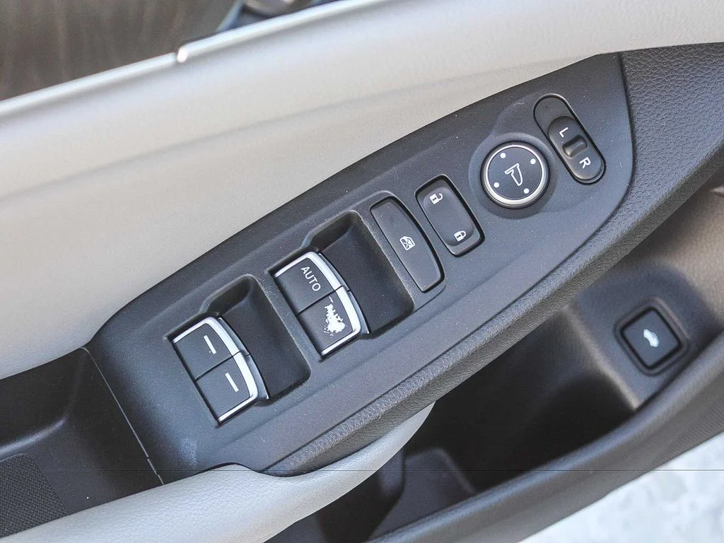 2018 Honda Accord EX - Photo 21