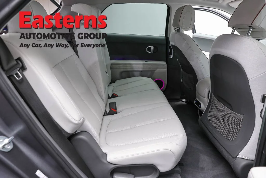 Used 2023 Gray Hyundai SEL image 22