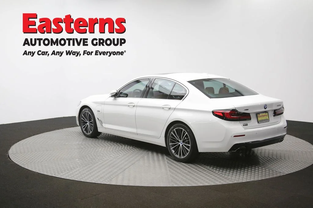 Used 2023 White BMW 530e iPerformance image 68