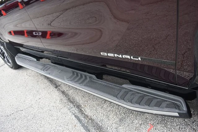 Used 2025 Red GMC Denali image 13