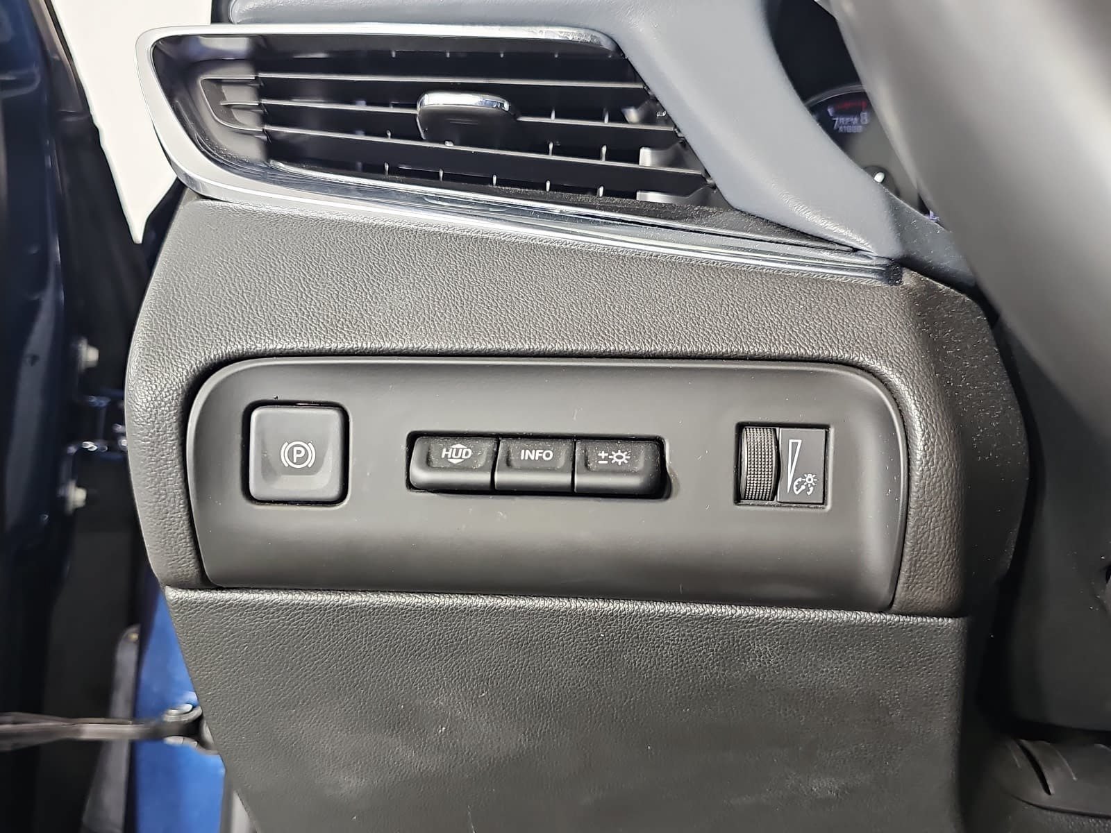 Used 2023 Blue Buick Premium Group image 25