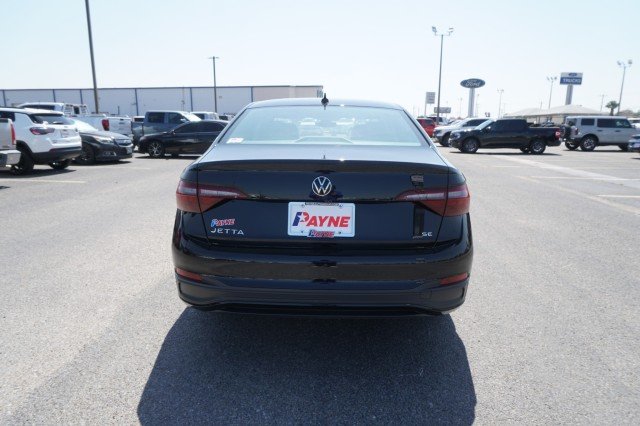 Used 2024  Volkswagen SE image 6