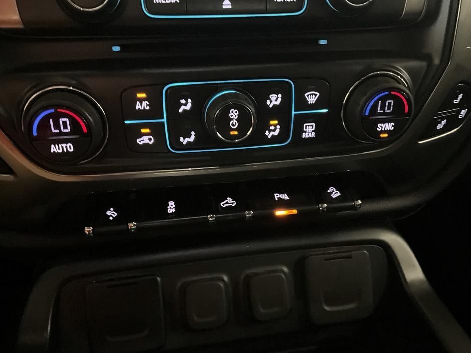Used 2018 Black Chevrolet LTZ image 22