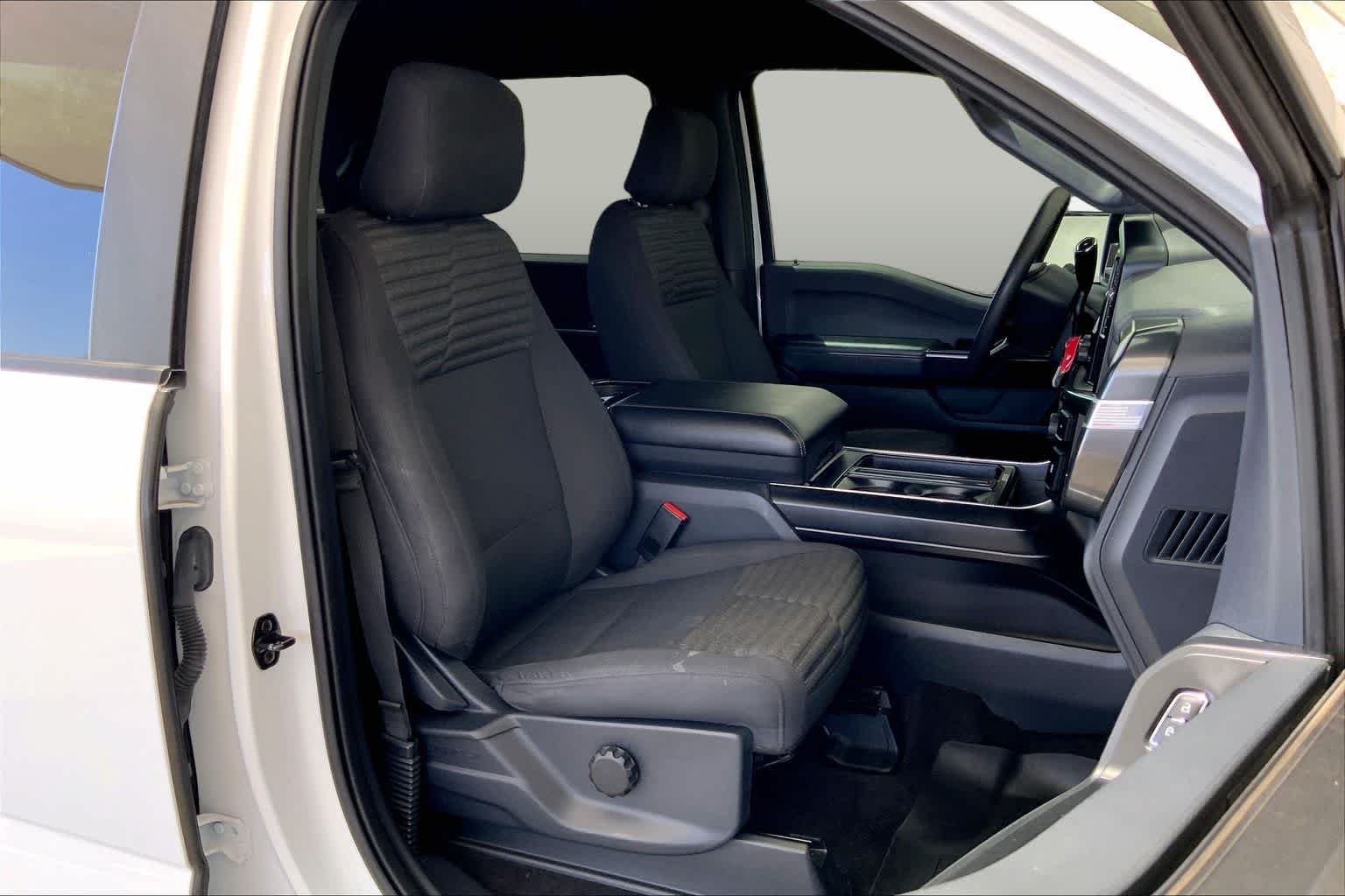 Used 2022 Oxford White Ford XL image 9