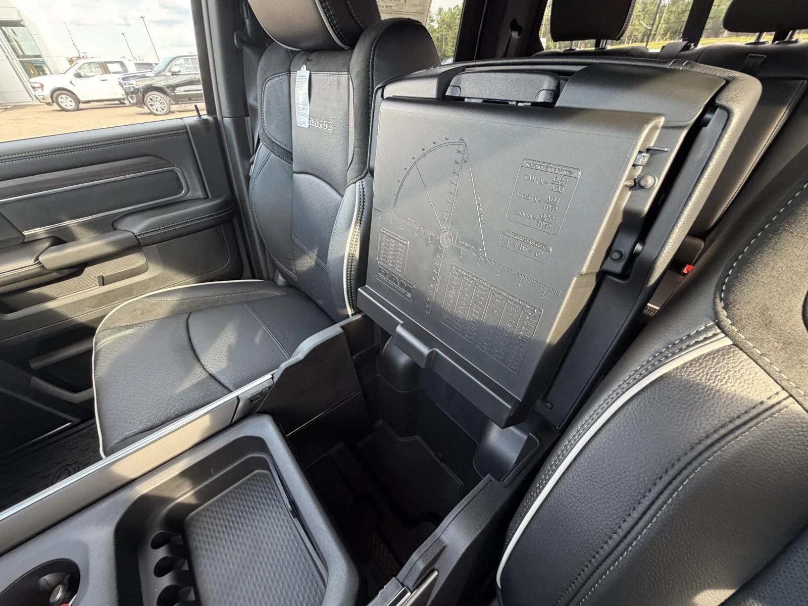 New 2026 Bright White Clear-Coat Exterior Paint RAM Laramie image 15