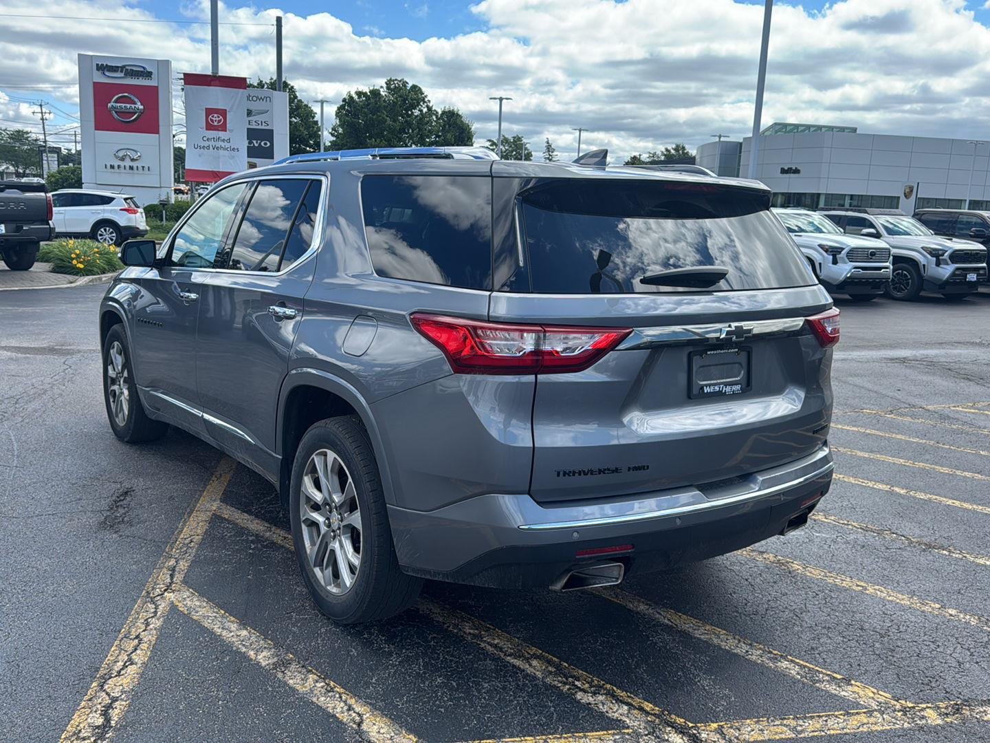 Used 2019 Satin Steel Metallic Chevrolet Premier image 4