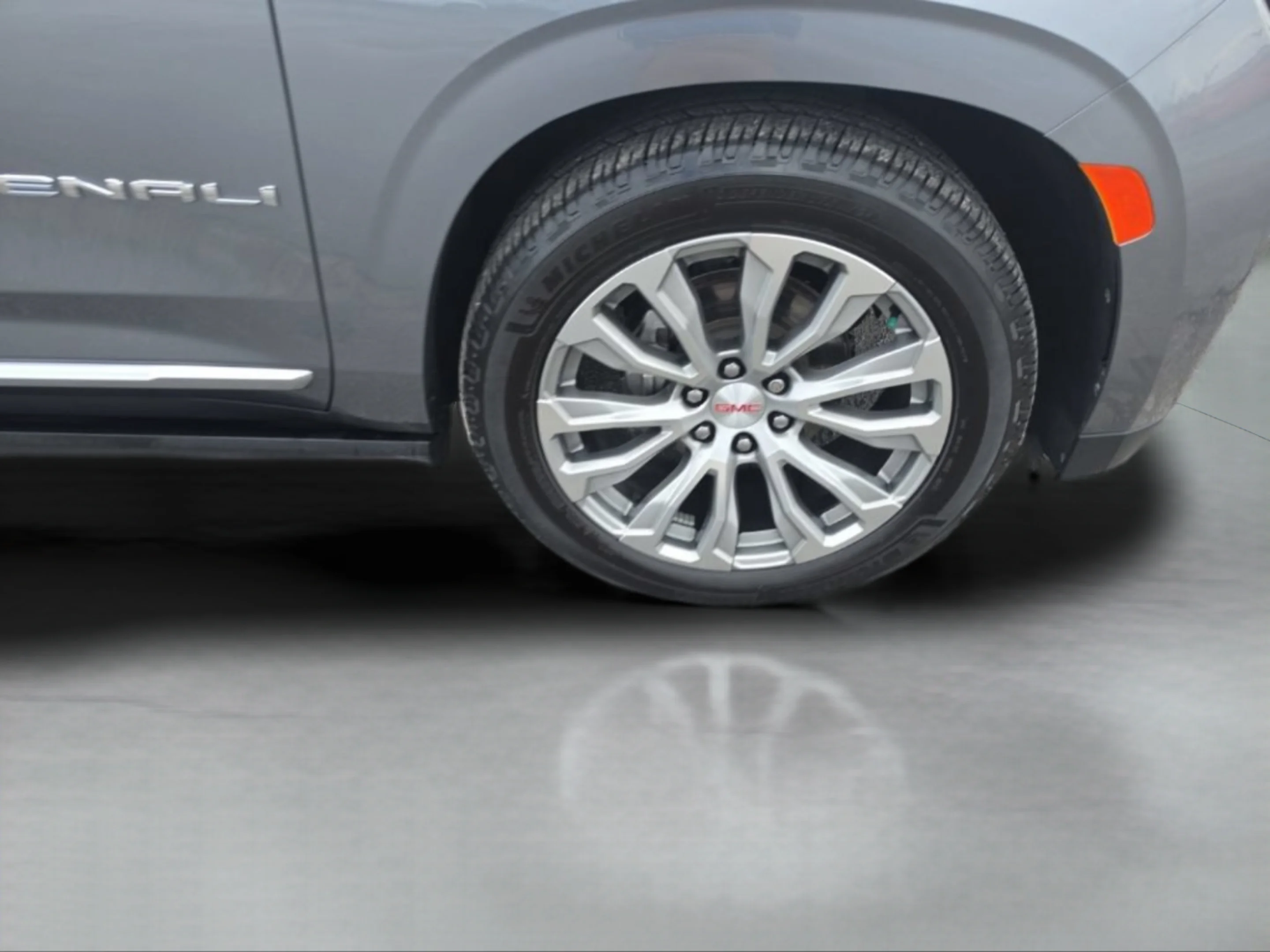 Used 2021 SATIN STEEL METALLIC GMC Denali image 34