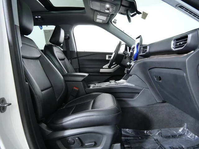 Certified Used 2023 White Ford Limited image 12
