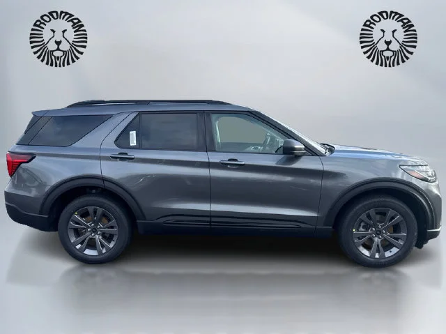 New 2026 Carbonized Gray Metallic Ford Active image 5