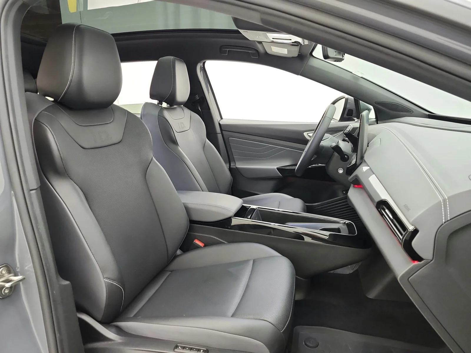 Used 2023 Pure Gray Volkswagen Pro S image 19