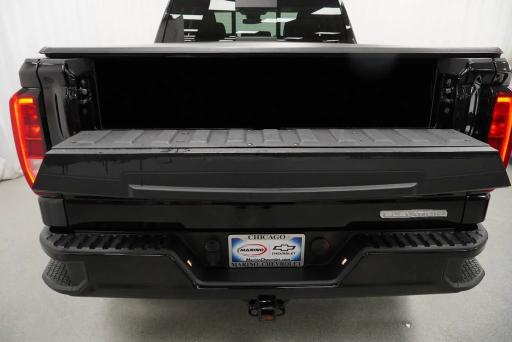Used 2023 Onyx Black GMC Elevation image 28